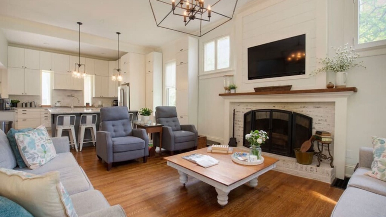 Photo of Livingroom in Crescent Hill