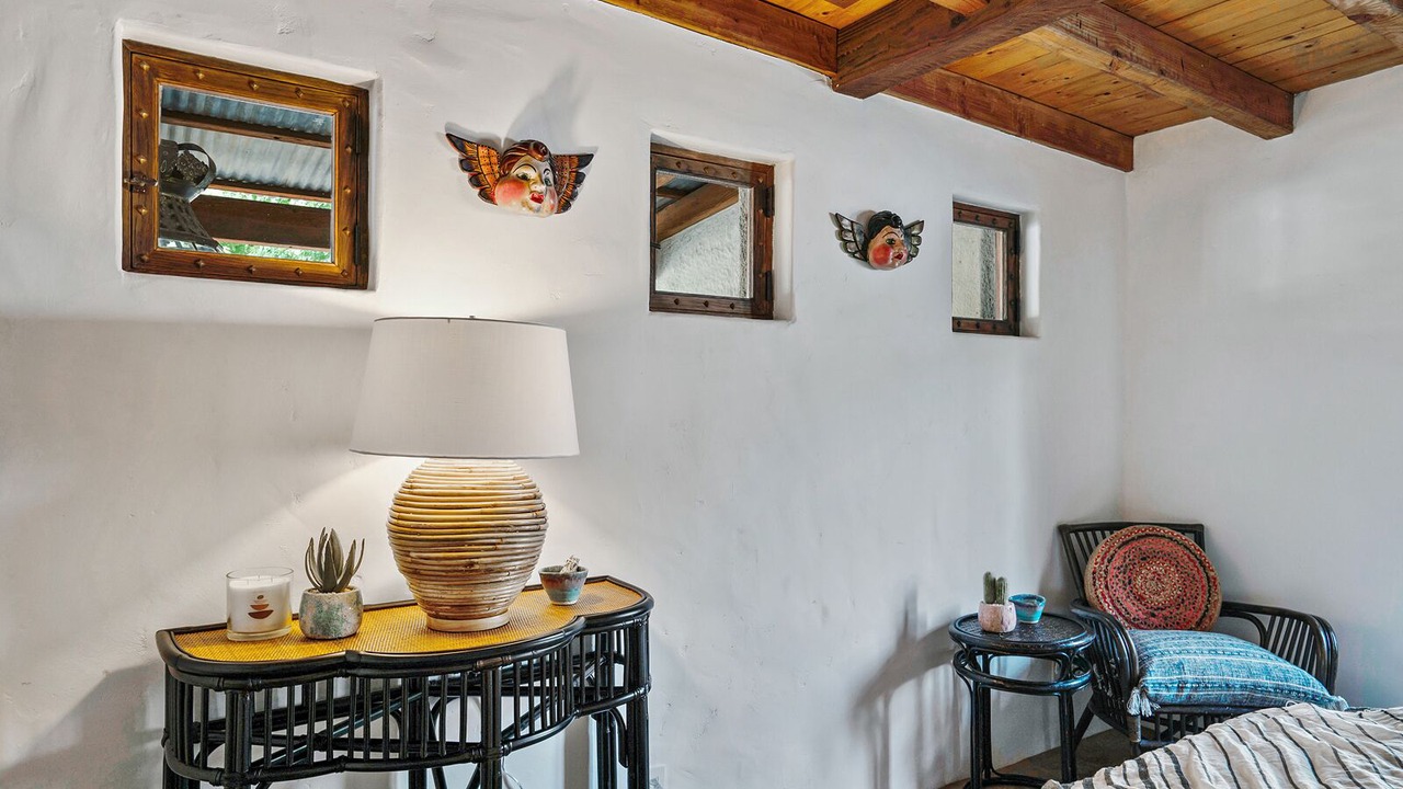 Photo of Bedroom in Magnesia Falls Cove