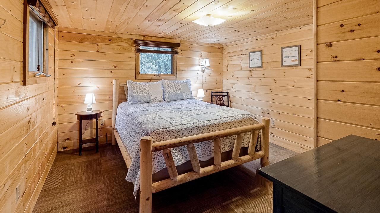 Photo of Bedroom in Winthrop