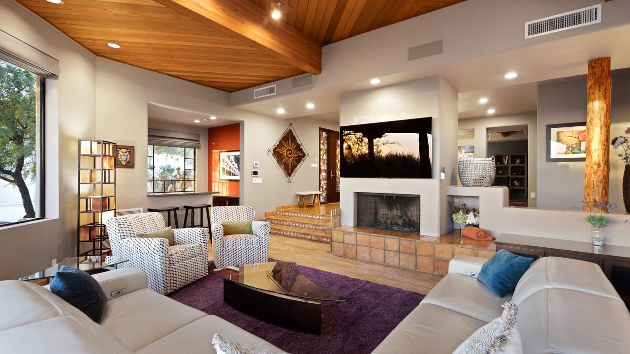 Photo of Livingroom in Camelback East