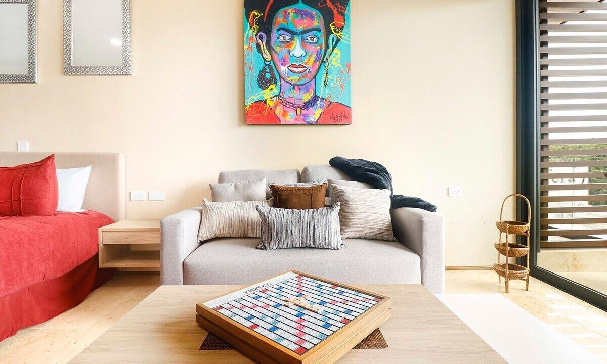 Photo of Livingroom in Downtown