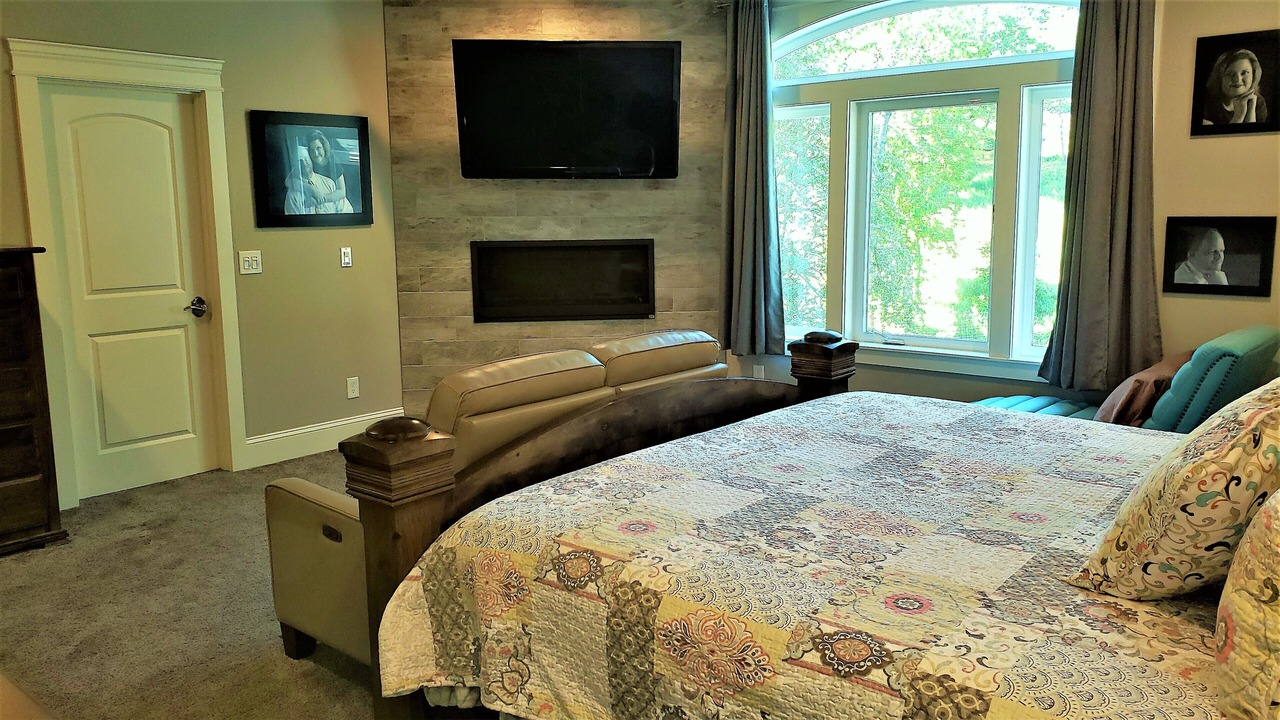 Photo of Bedroom in West Salem