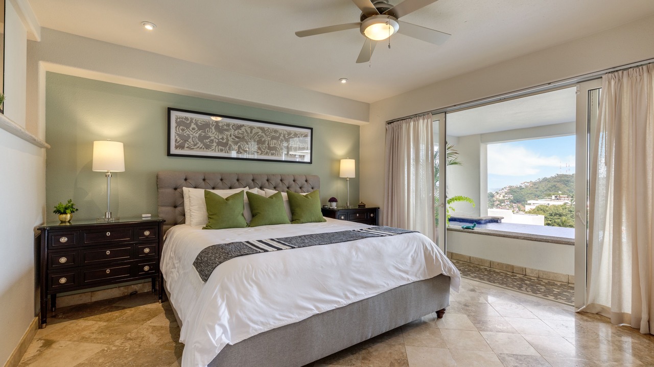 Photo of Bedroom in Romantic Zone