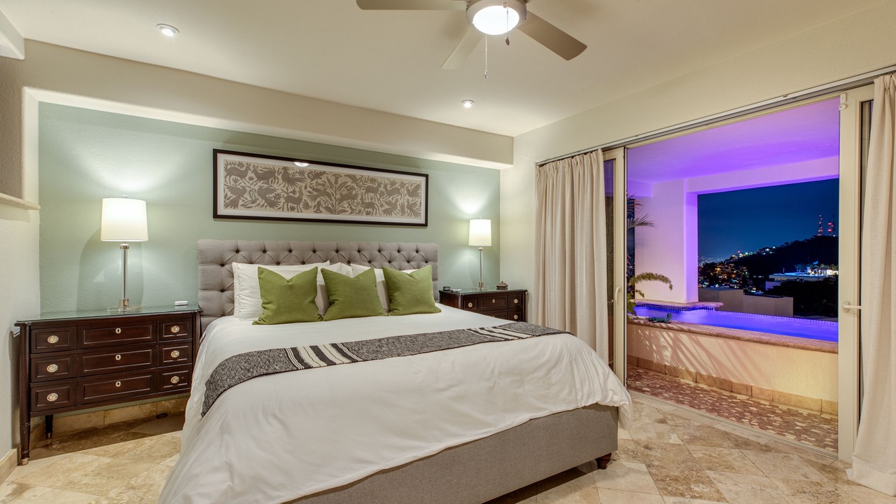 Photo of Bedroom in Romantic Zone