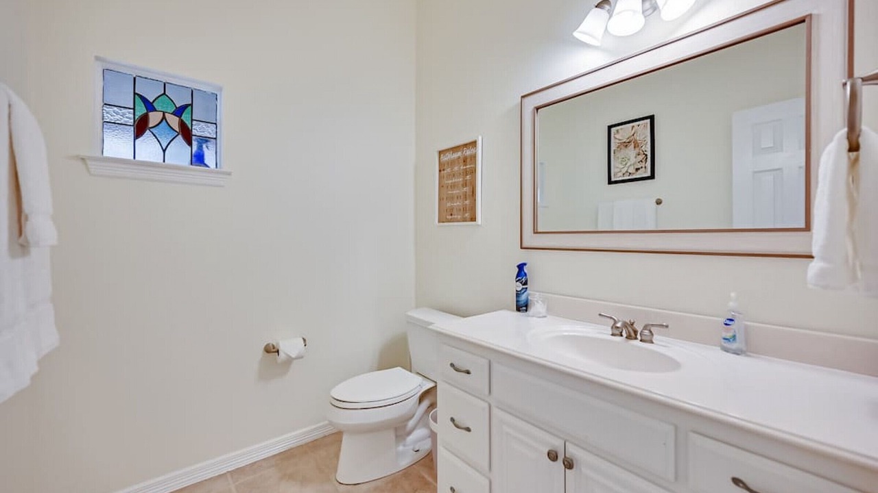 Photo of Bathroom in Cedar Hill