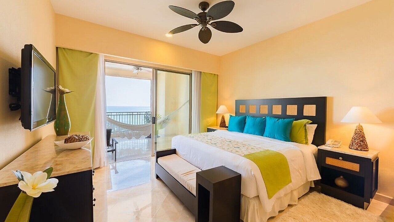 Photo of Bedroom in South Shore Hotel Area