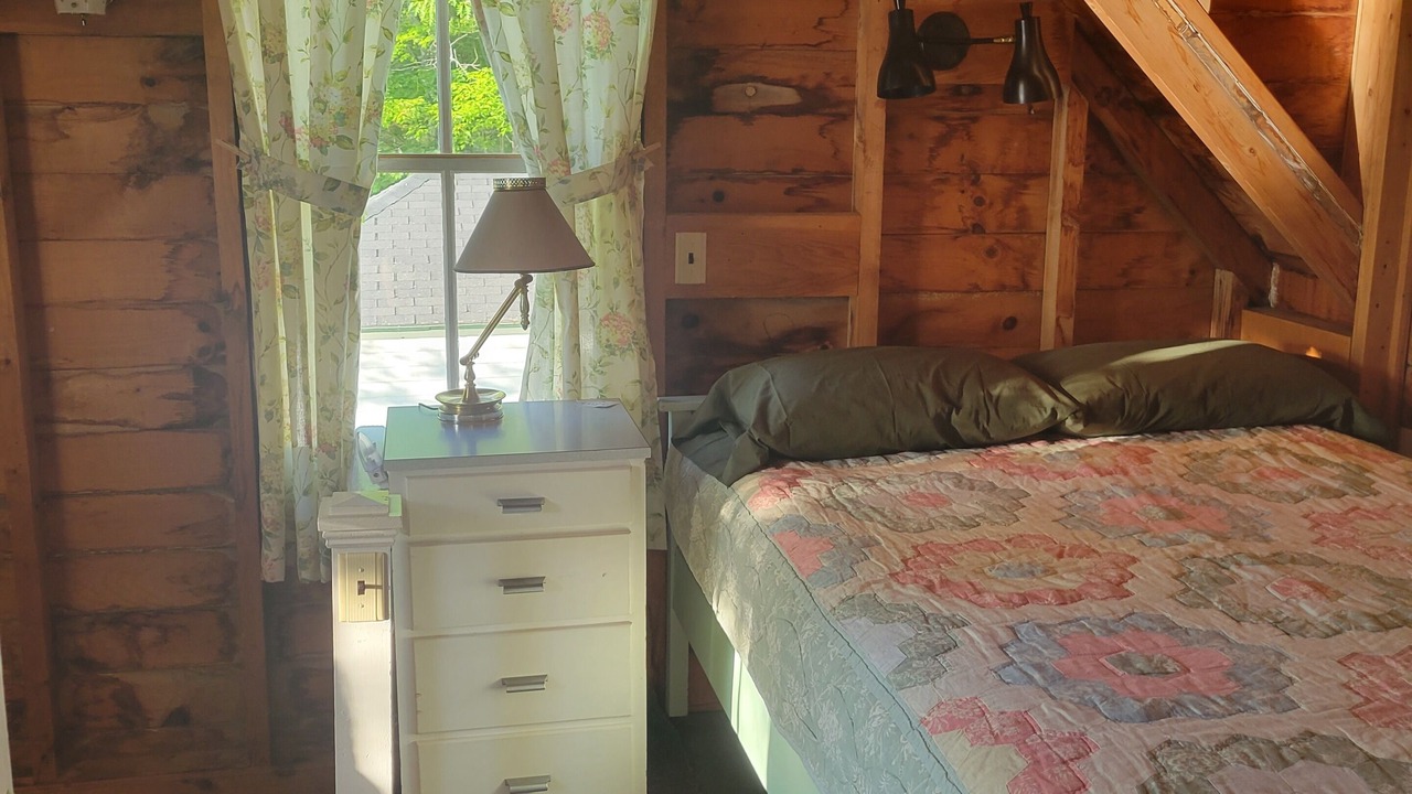 Photo of Bedroom in Lincolnville