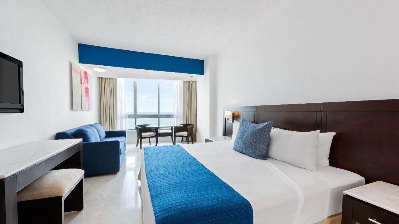 Photo of Livingroom in Marina Mazatlan