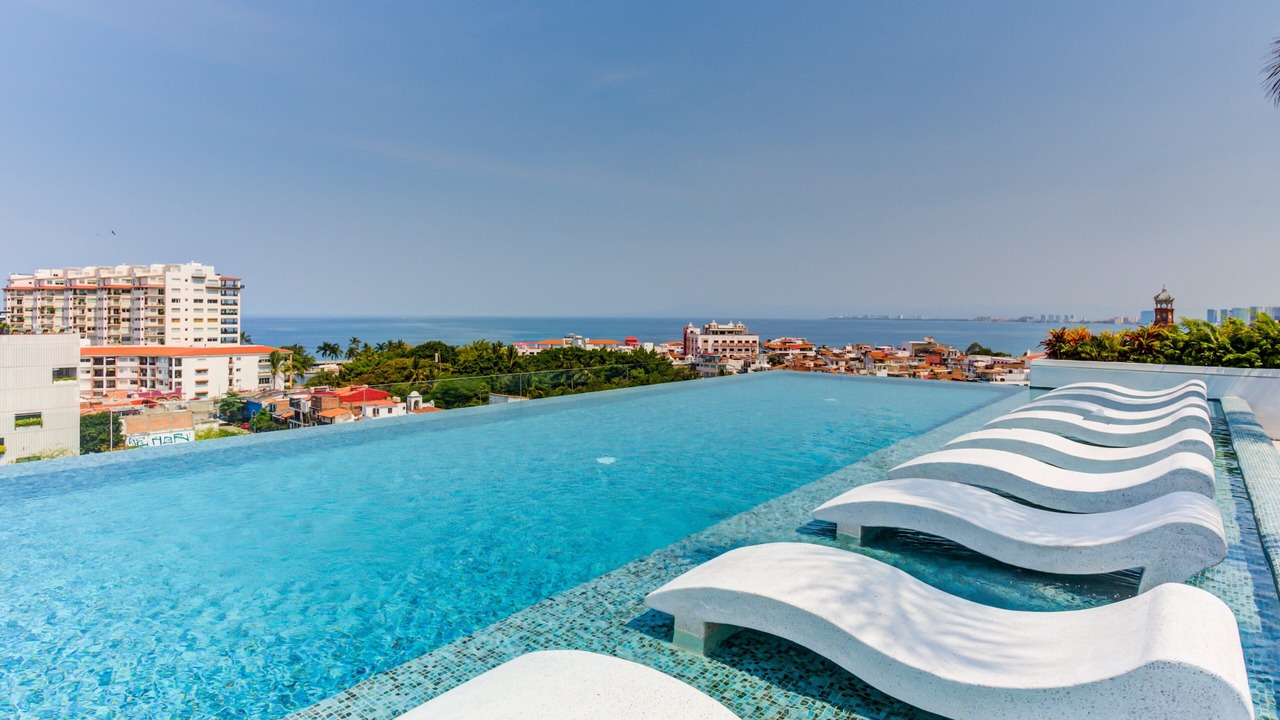 Photo of Outdoor in Romantic Zone