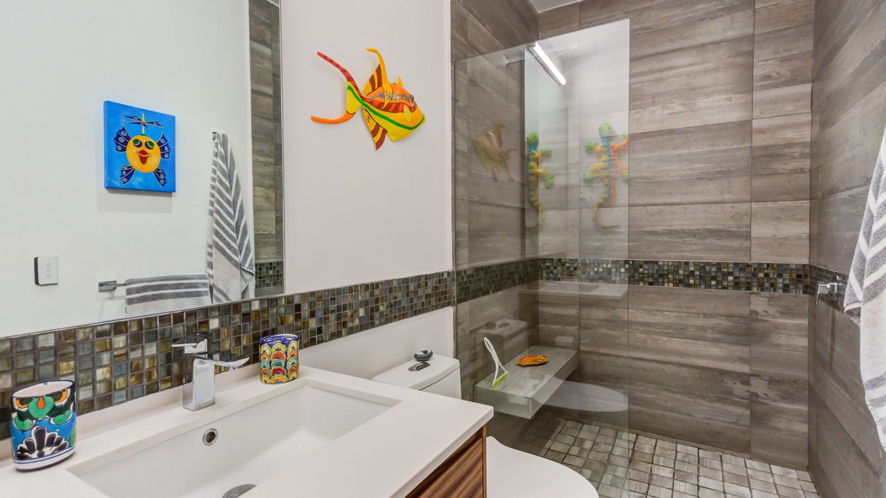 Photo of Bathroom in Romantic Zone