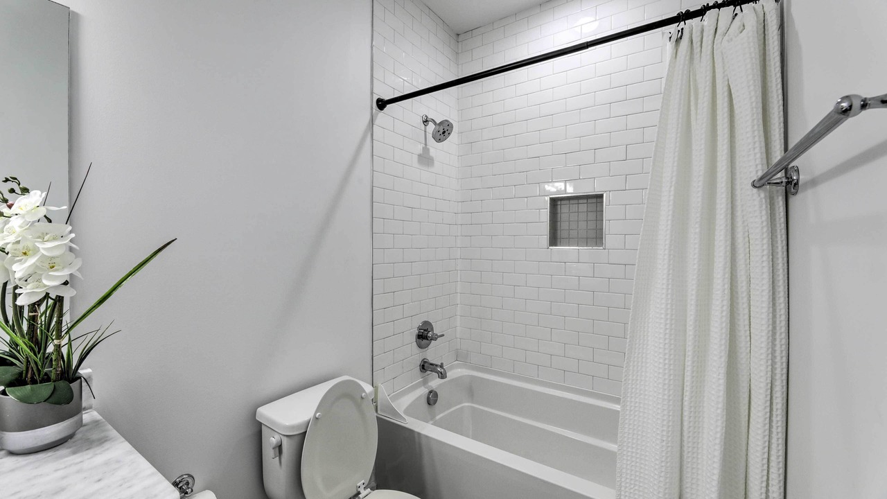Photo of Bathroom in Salemtown