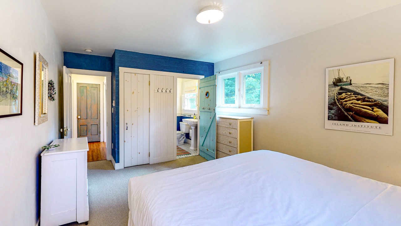 Photo of Bedroom in Tenants Harbor
