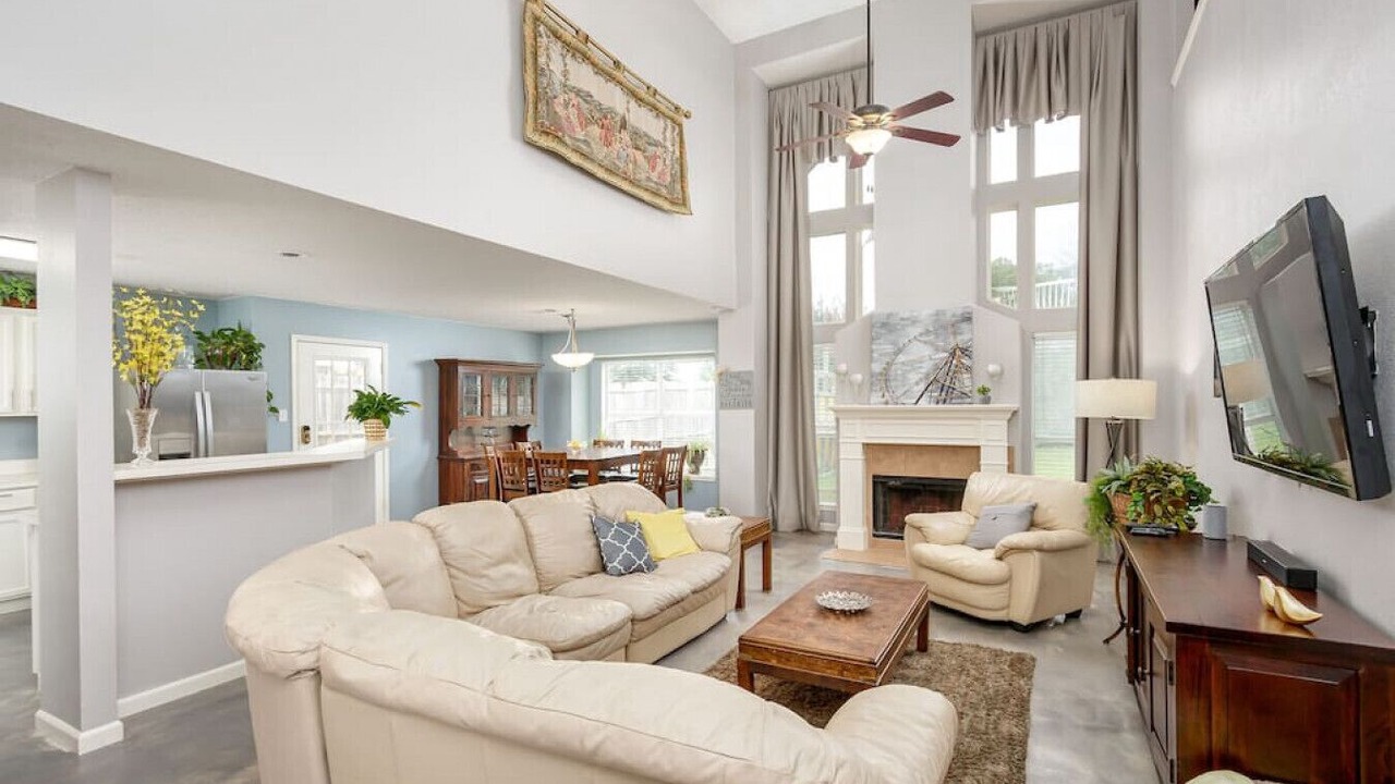 Photo of Livingroom in Fossil Creek