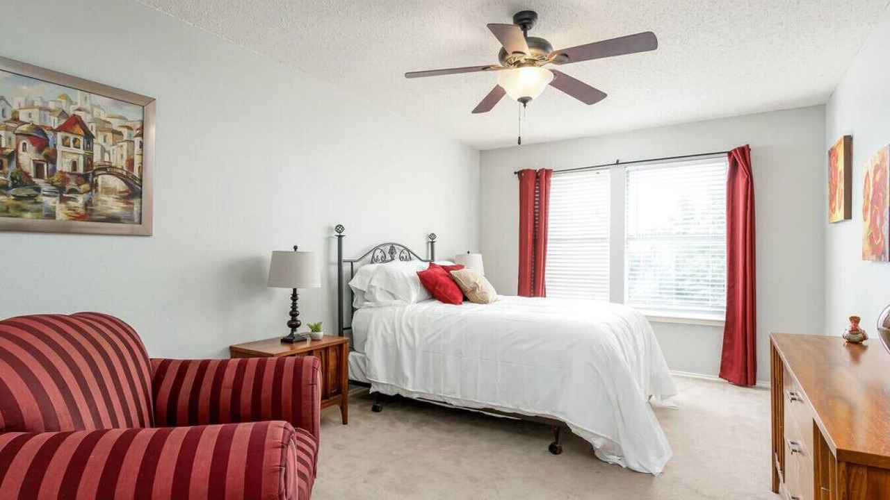 Photo of Bedroom in Fossil Creek