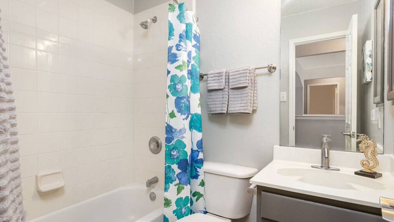 Photo of Bathroom in Fossil Creek