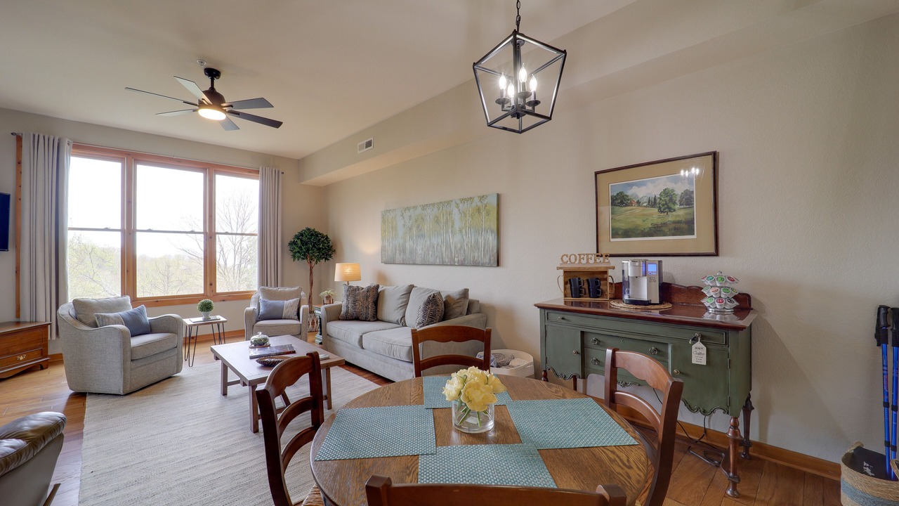 Photo of Livingroom in Mountain Air