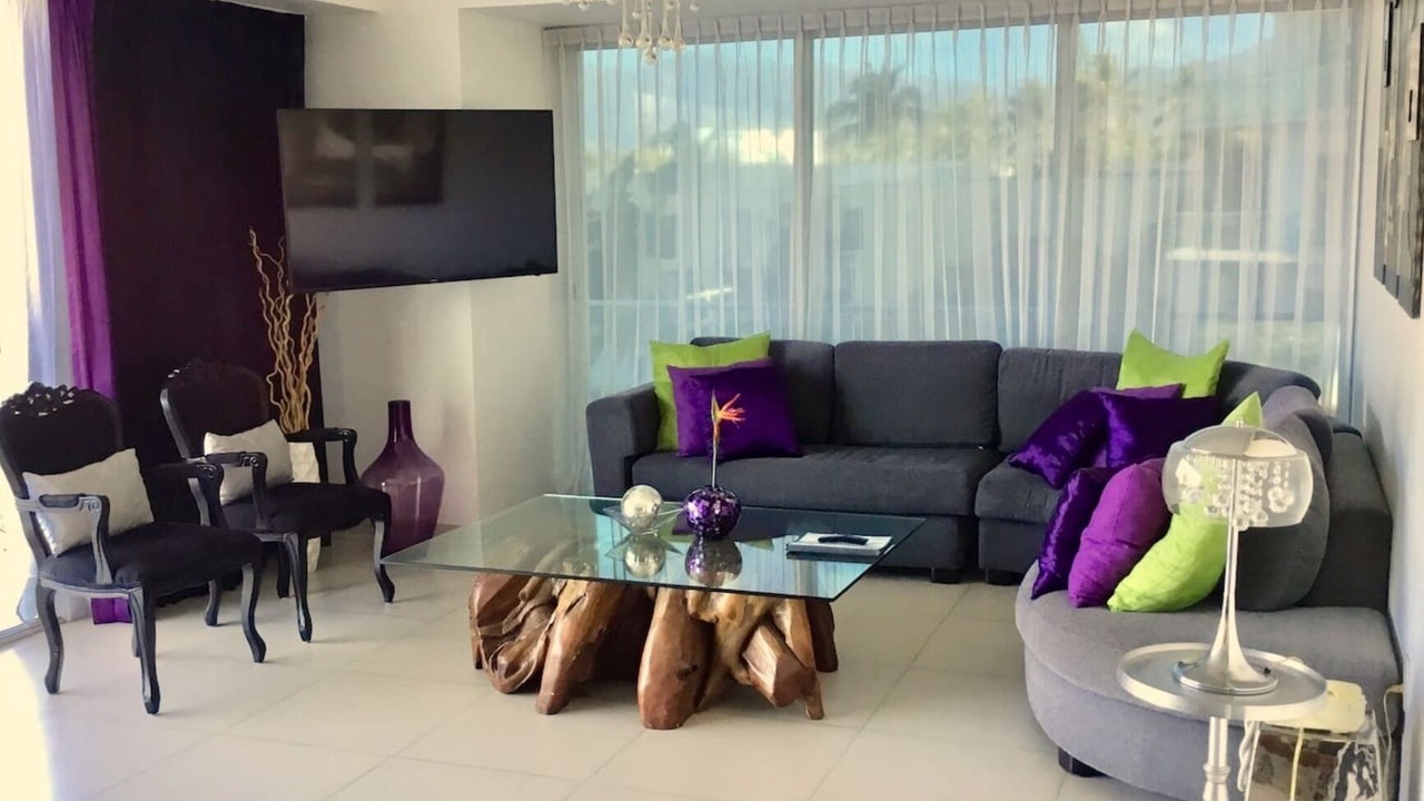 Photo of Livingroom in North Hotel Zone