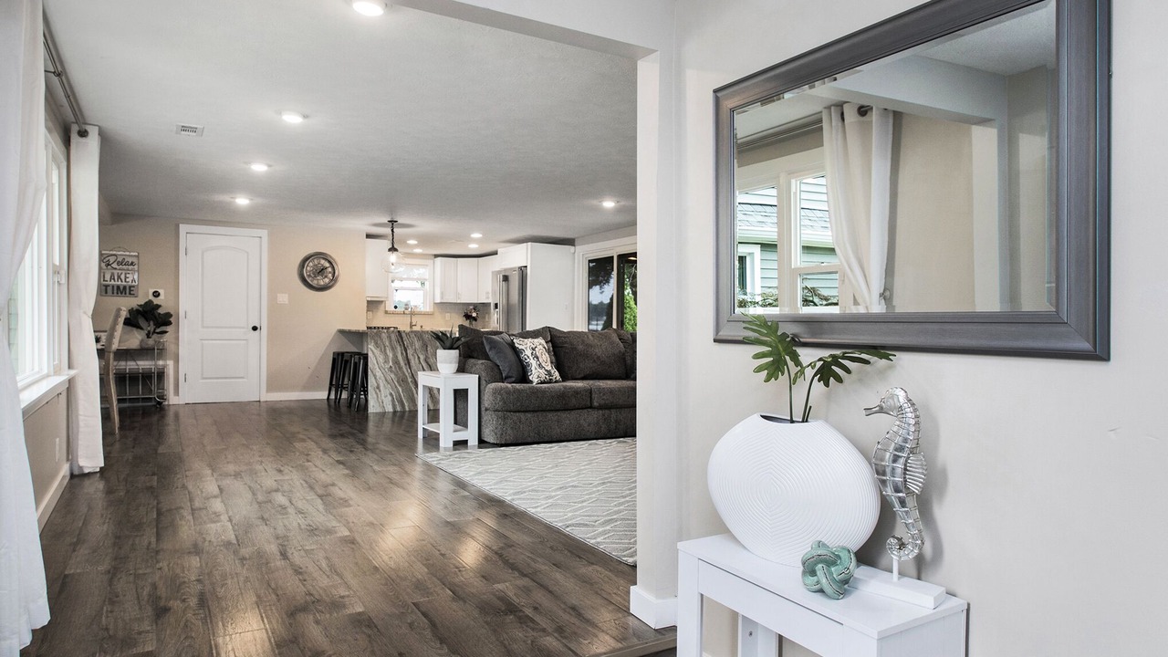Photo of Livingroom in Elkhart
