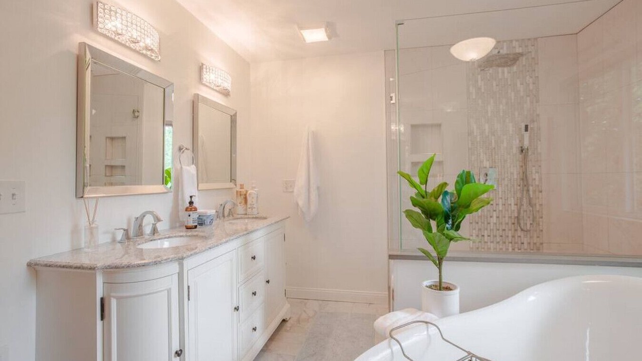 Photo of Bathroom in Mason