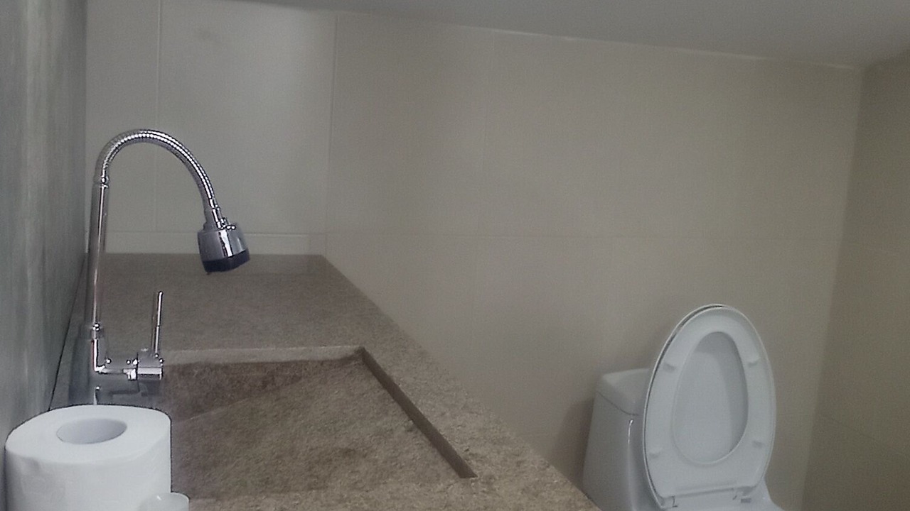 Photo of Bathroom in R