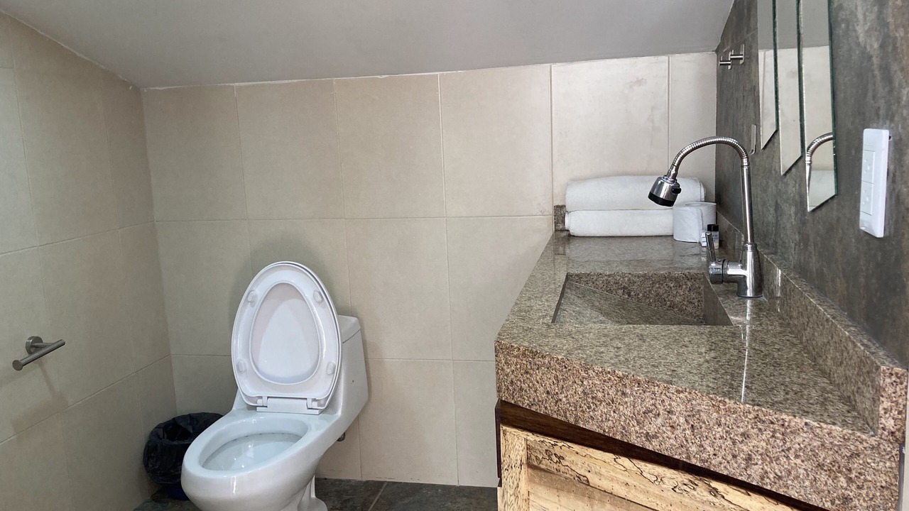 Photo of Bathroom in R