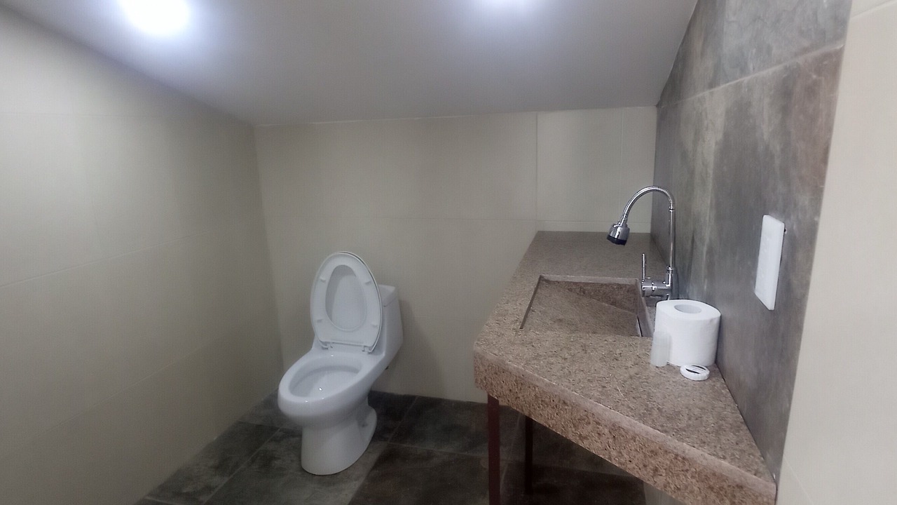 Photo of Bathroom in R