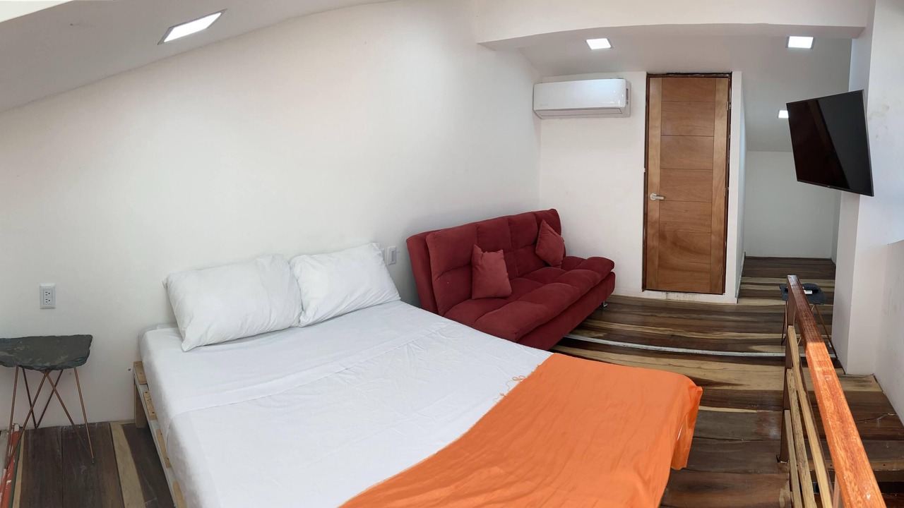 Photo of Bedroom in R