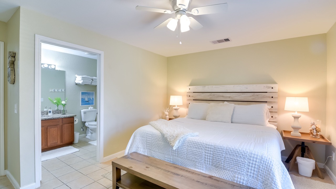 Photo of Bedroom in El Lago