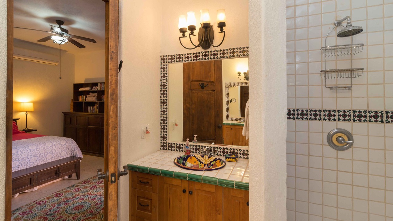 Photo of Bathroom in Nopolo
