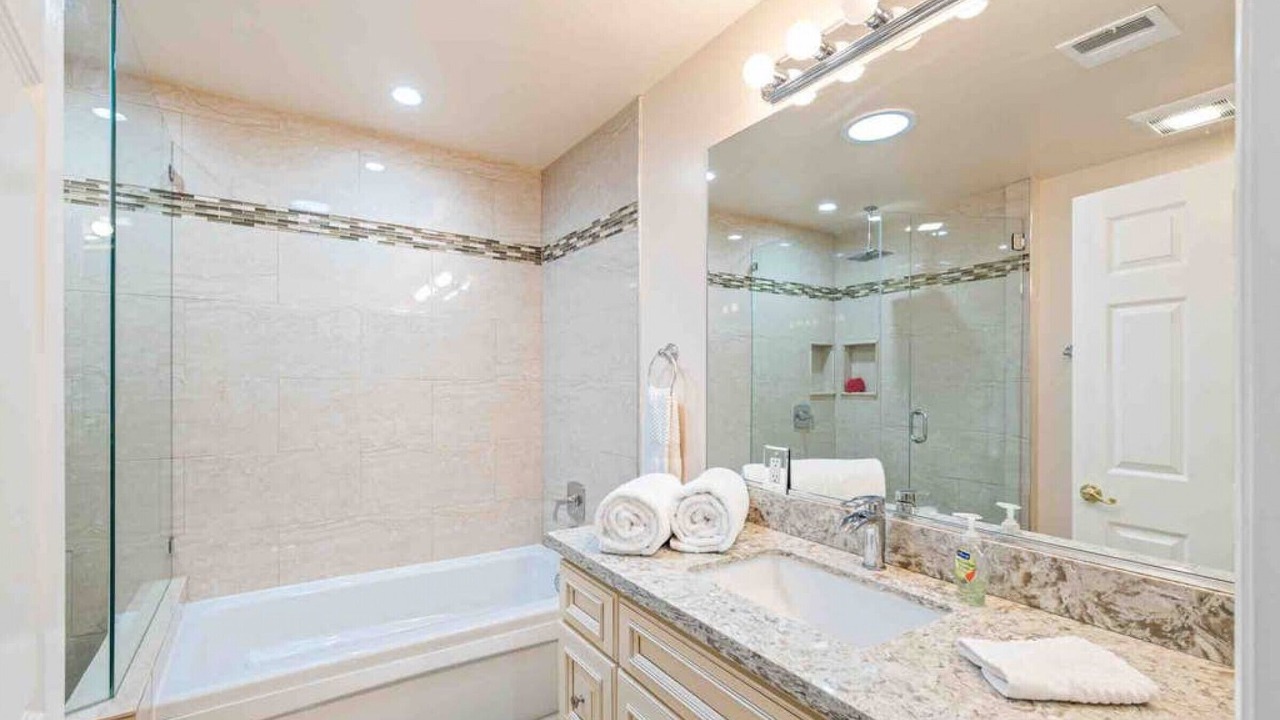 Photo of Bathroom in Desert Park Estates