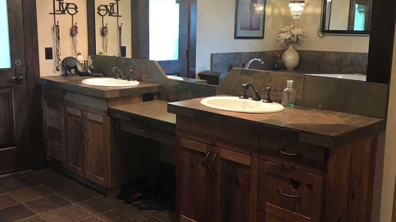 Photo of Bathroom in Sandy