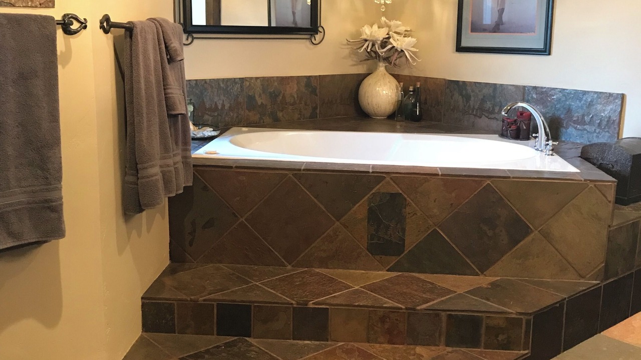 Photo of Bathroom in Sandy