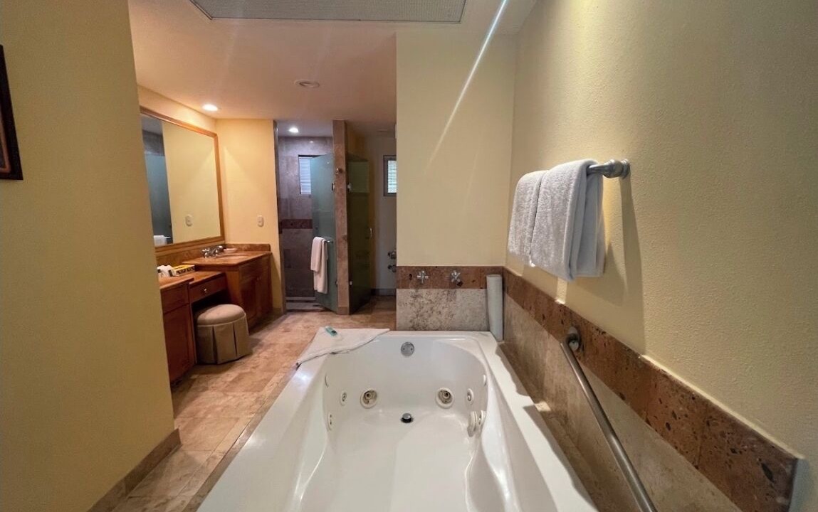 Photo of Bathroom in Flamingos
