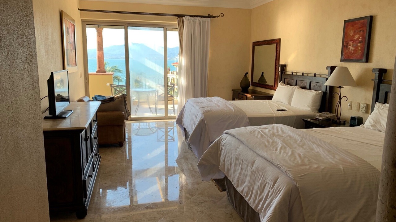 Photo of Bedroom in Flamingos