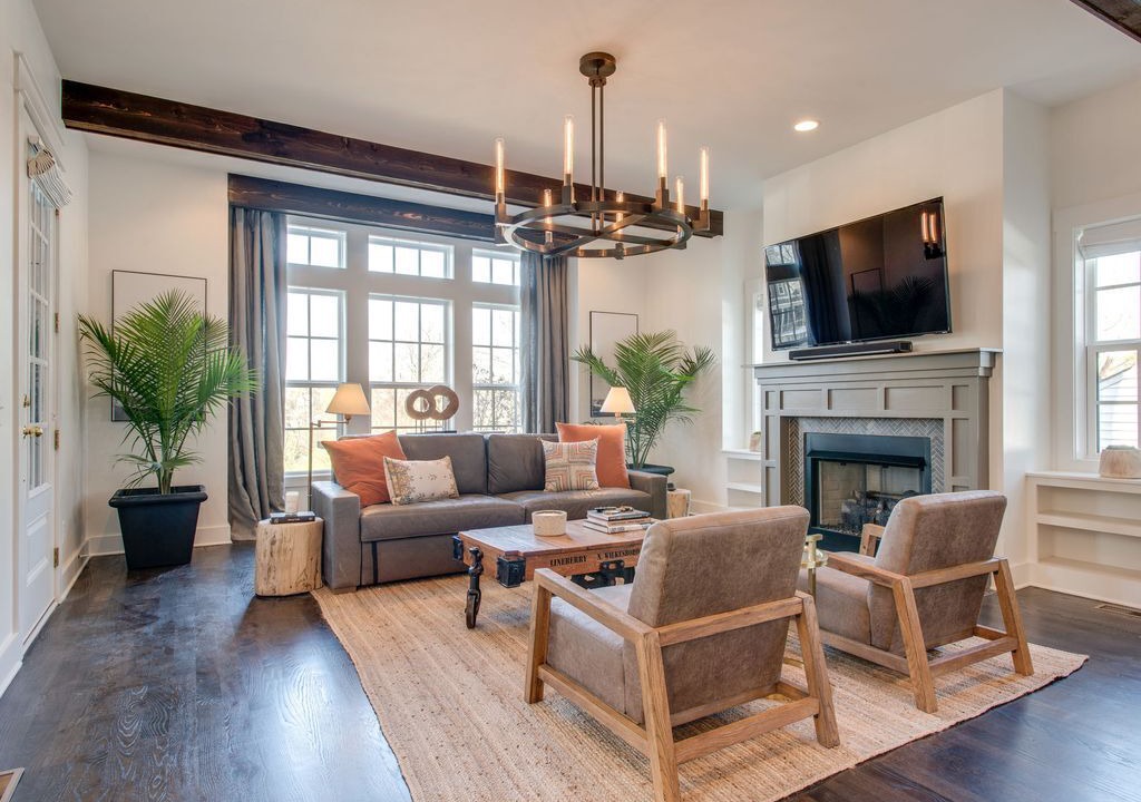 Photo of Livingroom in Shelby Hills