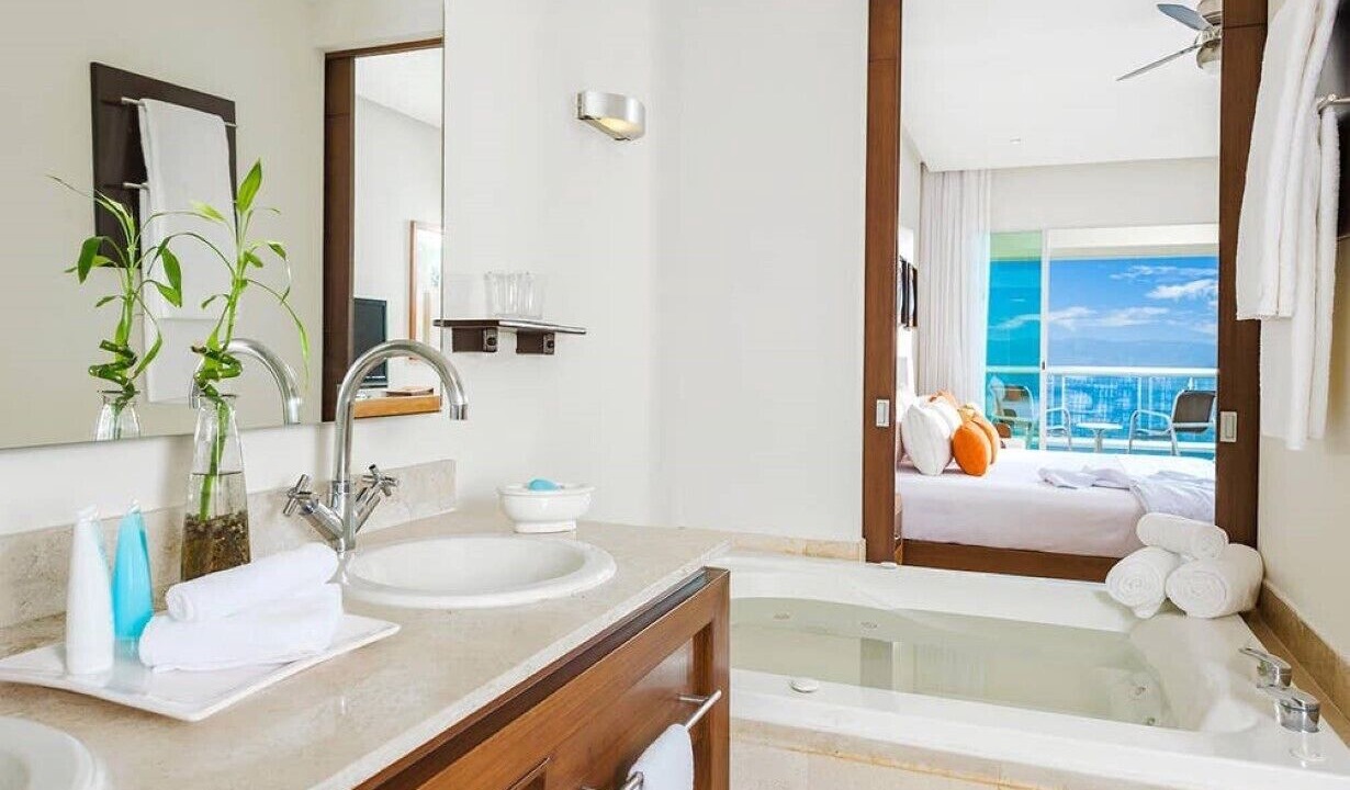 Photo of Bathroom in Isla Iguana