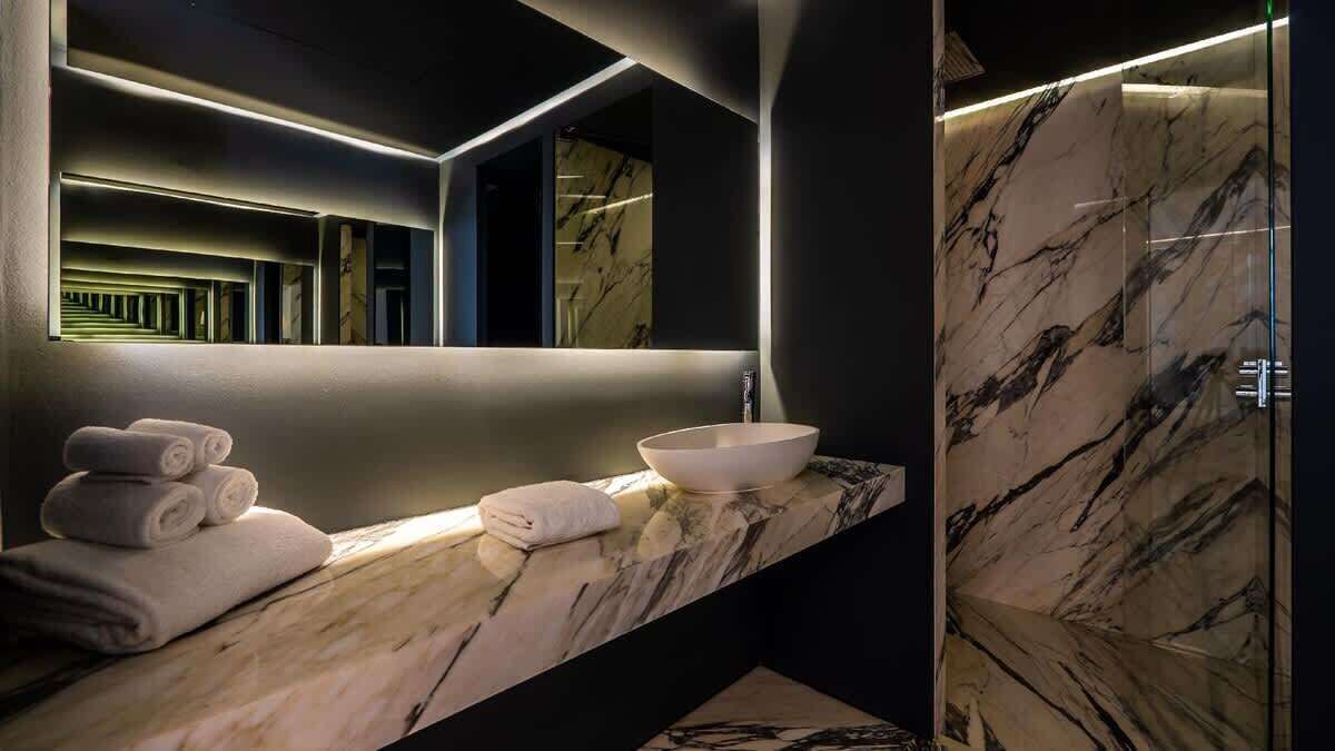 Photo of Bathroom in Romantic Zone