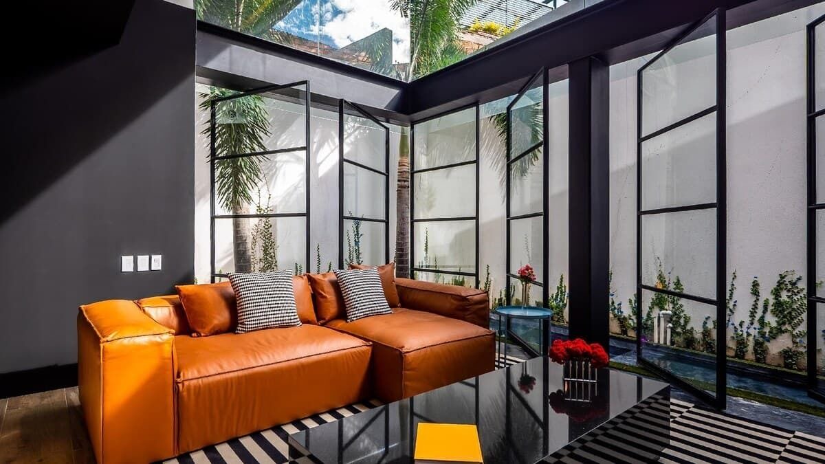 Photo of Livingroom in Romantic Zone