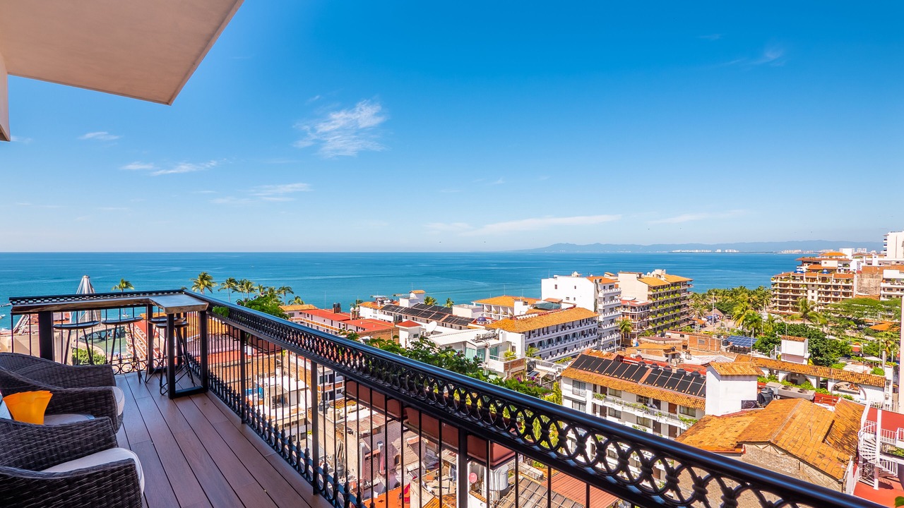 Photo of Patio Balcony in Romantic Zone