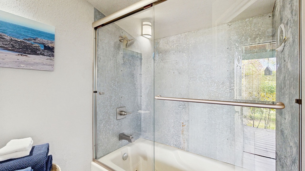 Photo of Bathroom in Cleone