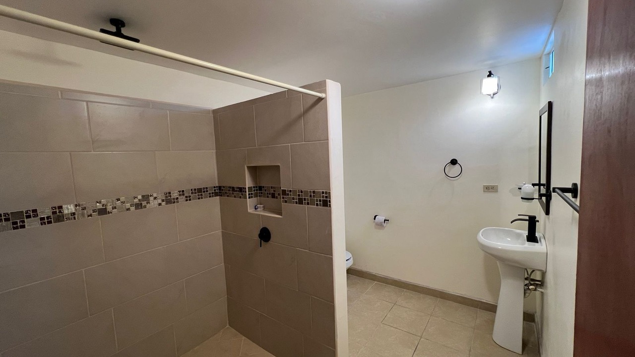 Photo of Bathroom in Verdugo