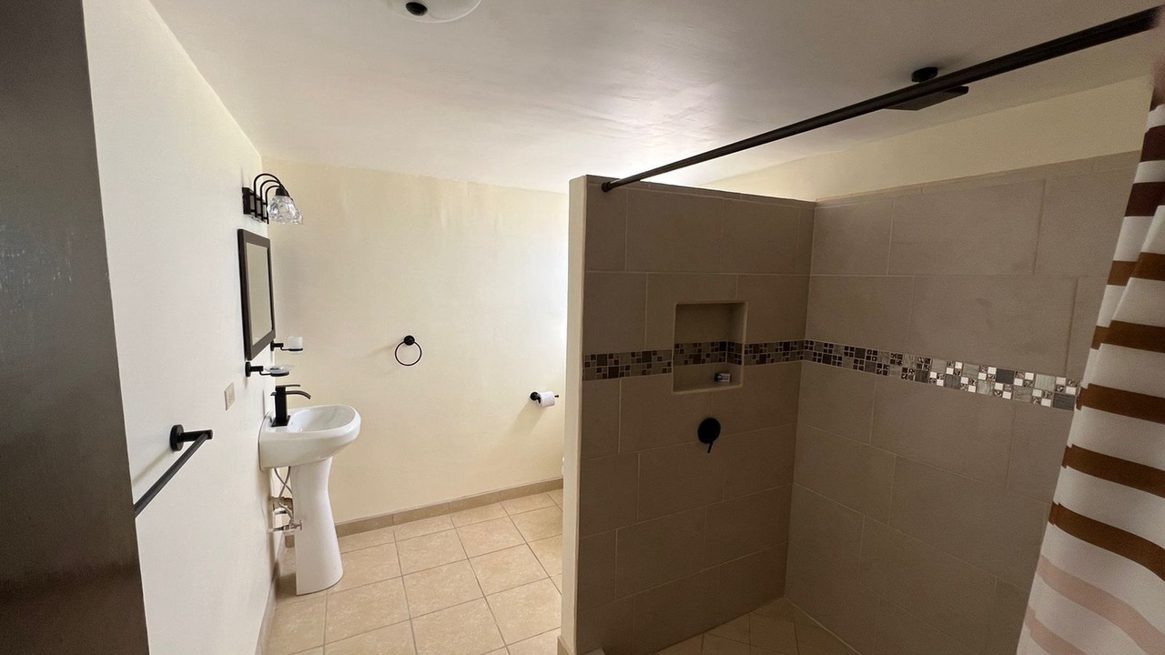 Photo of Bathroom in Verdugo