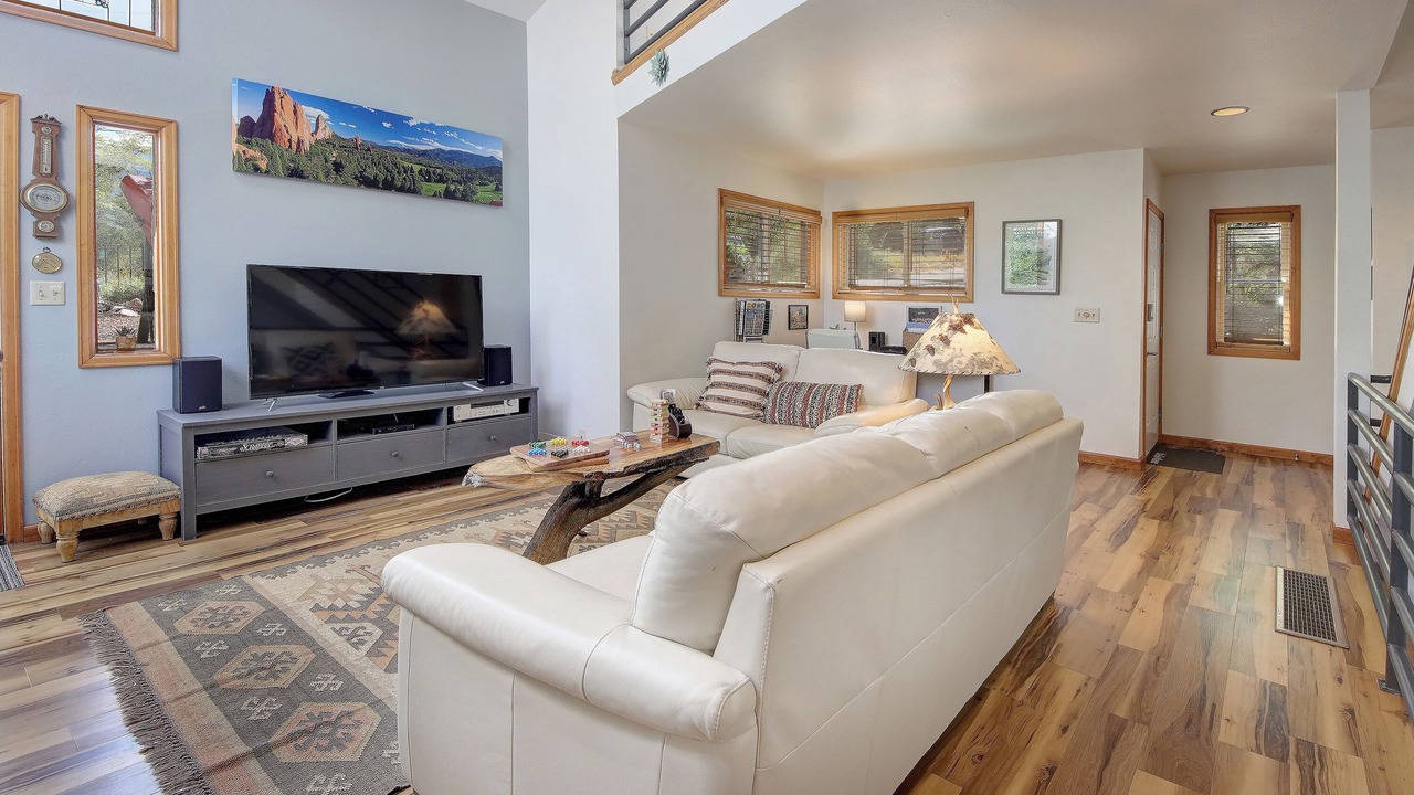 Photo of Livingroom in West Colorado Springs
