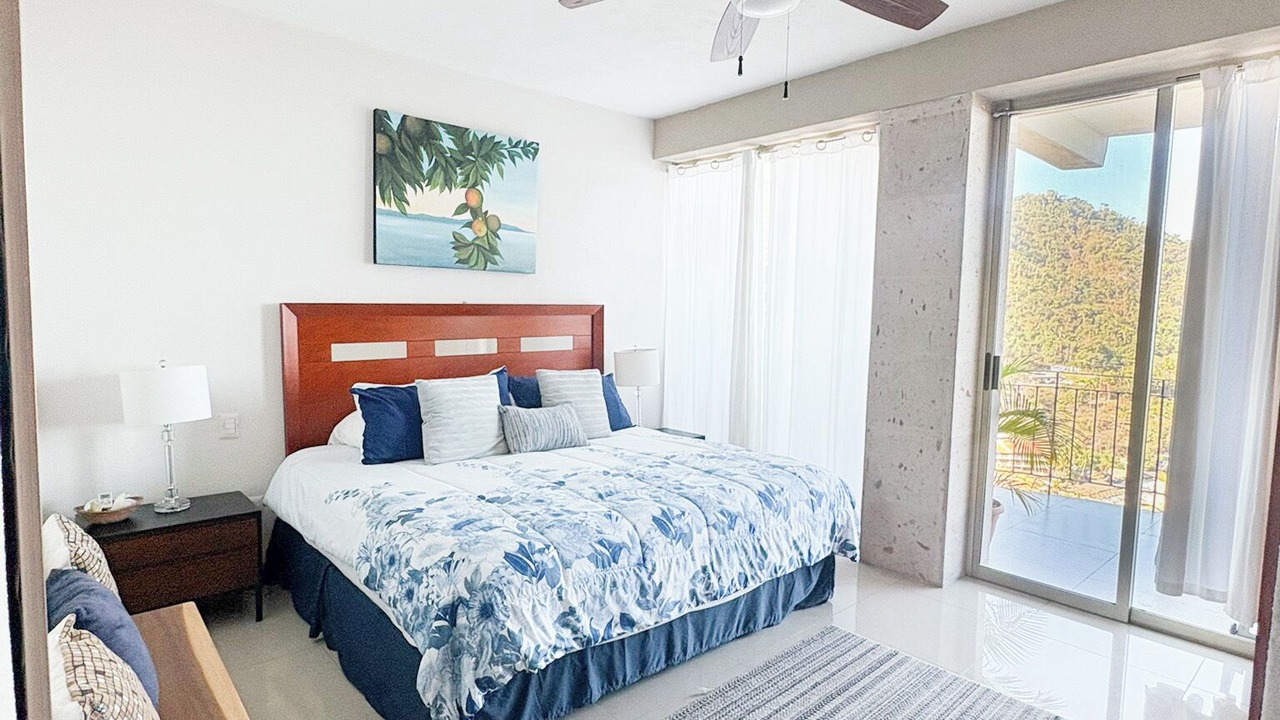 Photo of Bedroom in South Shore Hotel Area