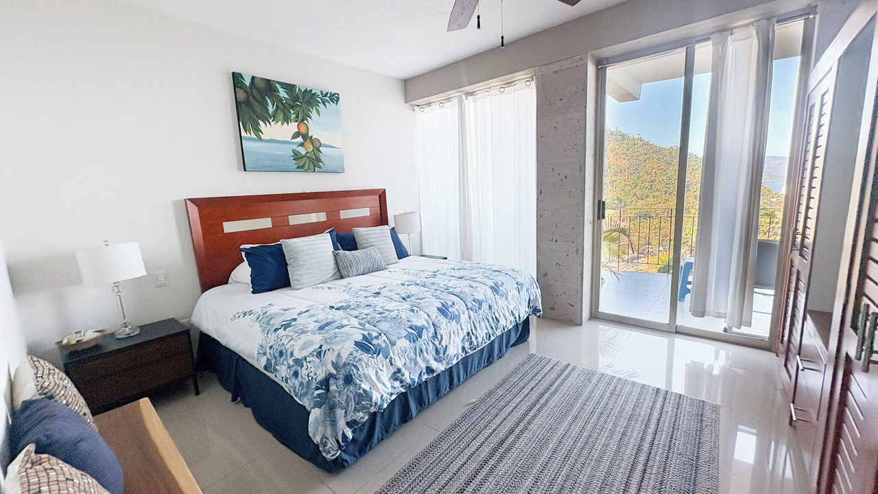 Photo of Bedroom in South Shore Hotel Area