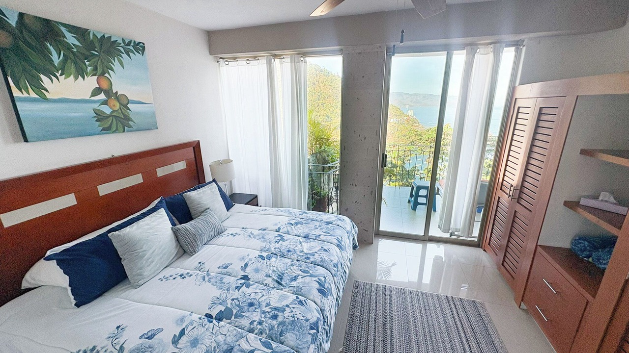Photo of Bedroom in South Shore Hotel Area