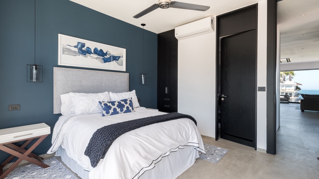 Photo of Bedroom in Romantic Zone