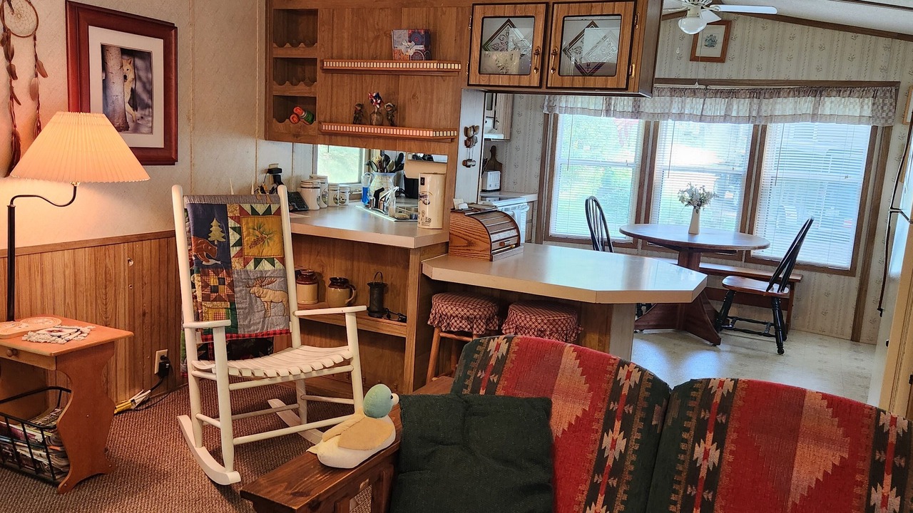 Photo of Livingroom in Eagle Lake