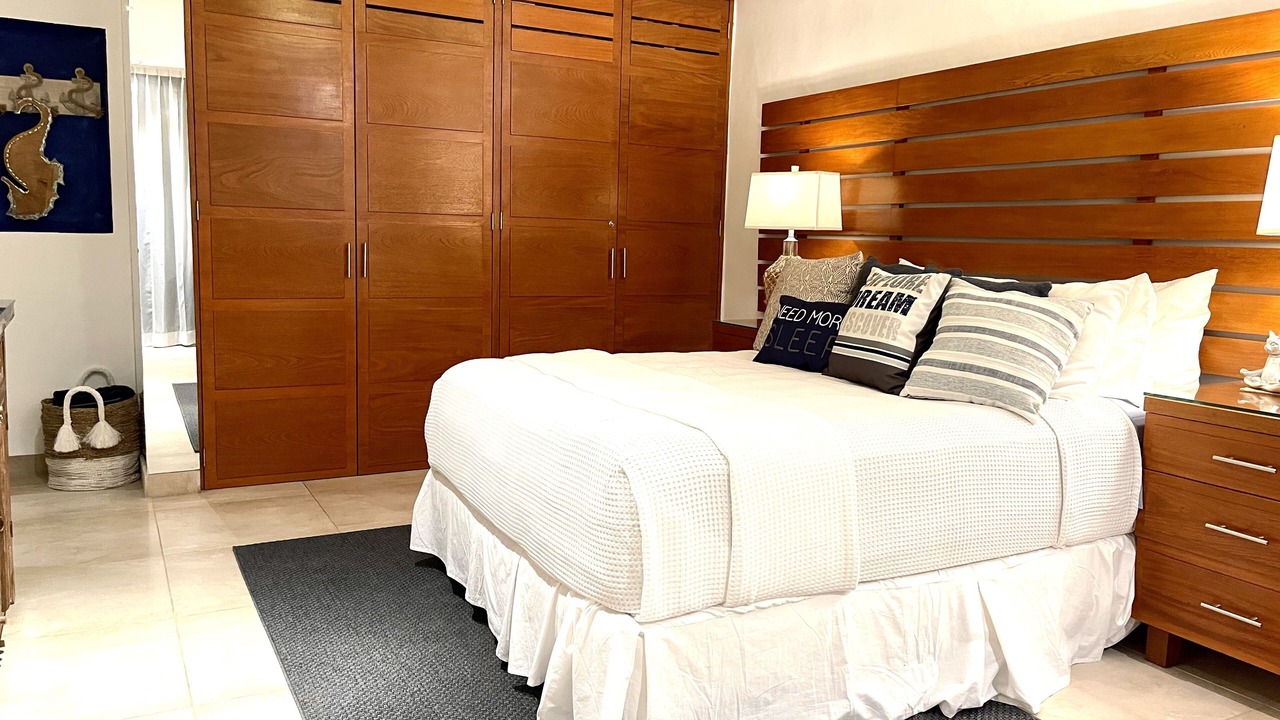 Photo of Bedroom in South Shore Hotel Area