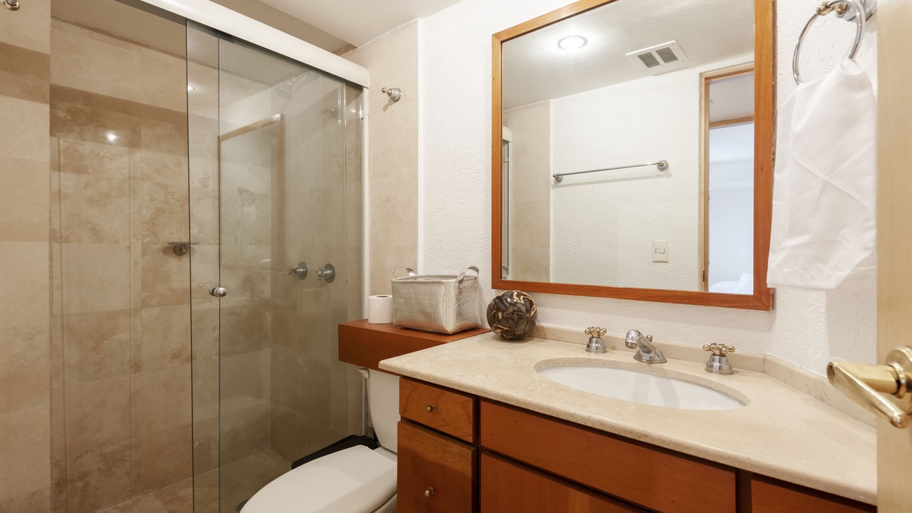 Photo of Bathroom in Bosques de las Lomas